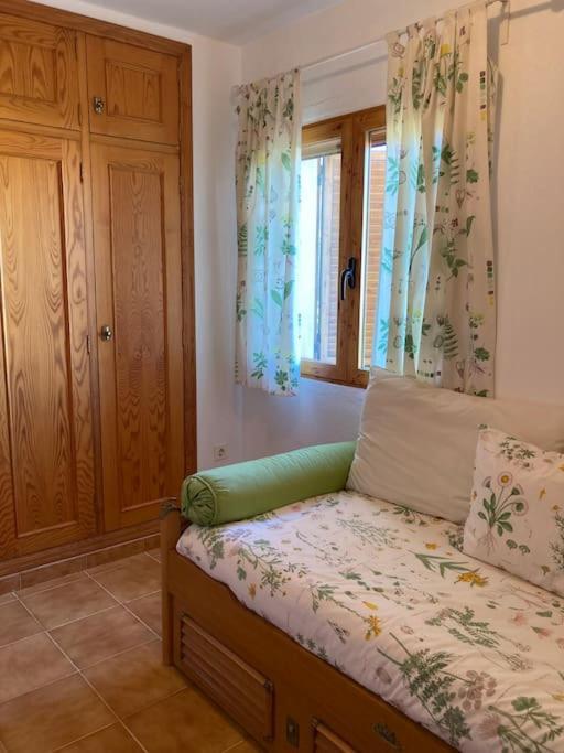 Adosado En Con Gran Jardin Casa vacanze